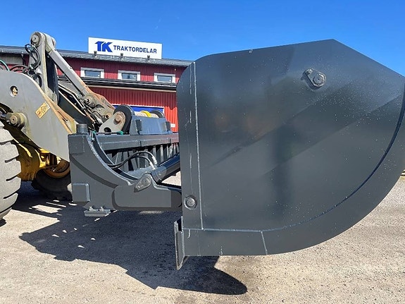 Högtippskopa HD / High tip bucket HD 9 m3 Heavy du 2 of 5