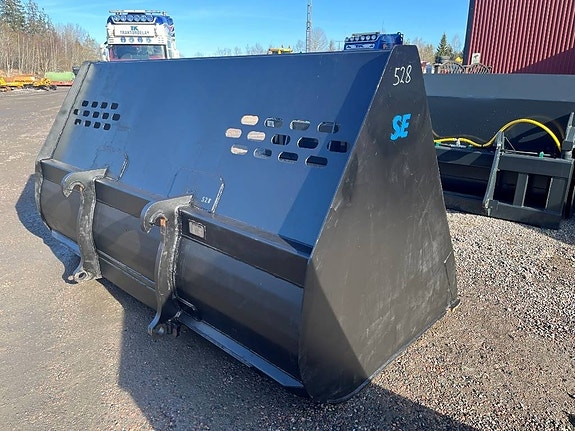 Lättmatrial skopa 5 kubik SE 2 of 5