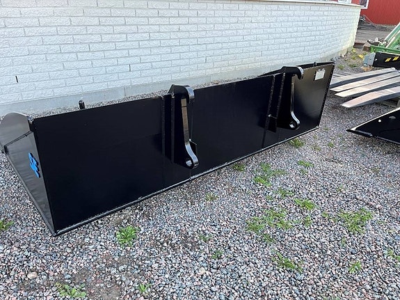 Planeringsskopa SE   2,20 Volvo L30 , L35 3 of 5