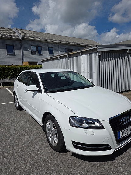 Audi A3 8 of 13