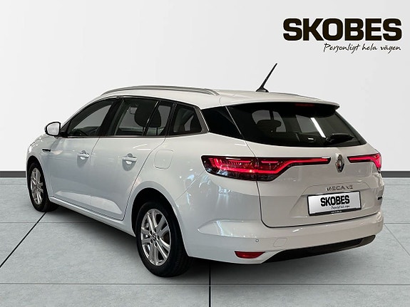 Renault Megane E-Tech 5 of 19