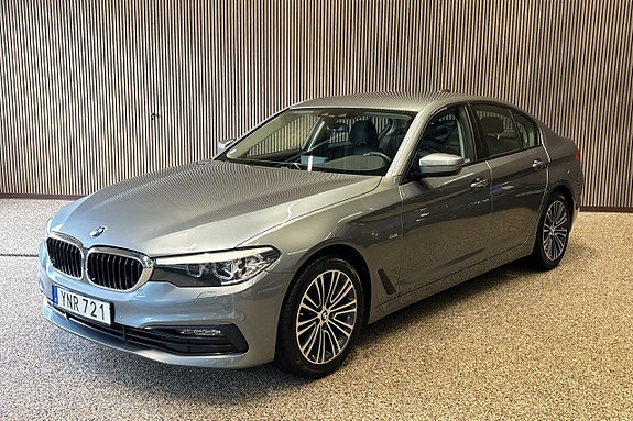 BMW 520d 2 of 5