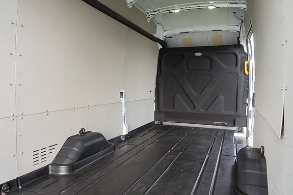 Ford Transit 14 of 24