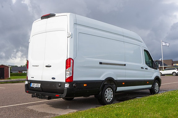 Ford Transit 11 of 24