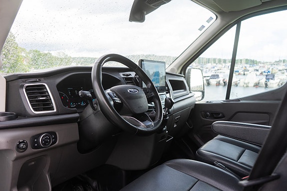 Ford Transit 17 of 24