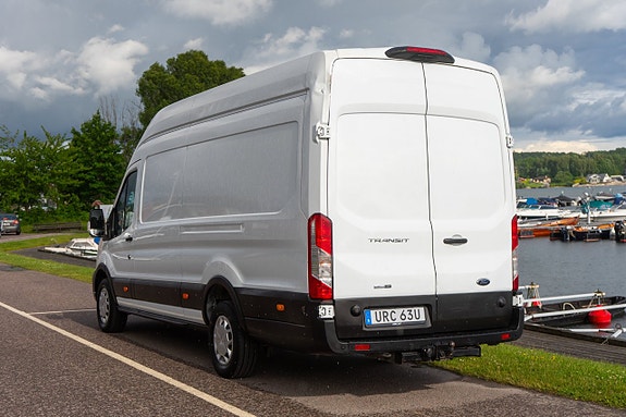 Ford Transit 7 of 24