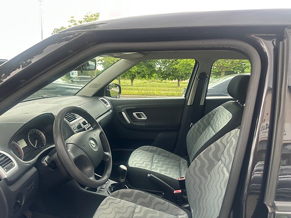 Skoda Fabia 4 of 5