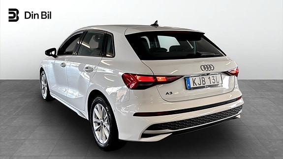 Audi A3 3 of 17
