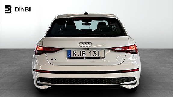 Audi A3 5 of 17