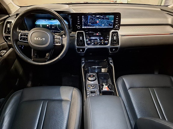 Kia Sorento 11 of 23