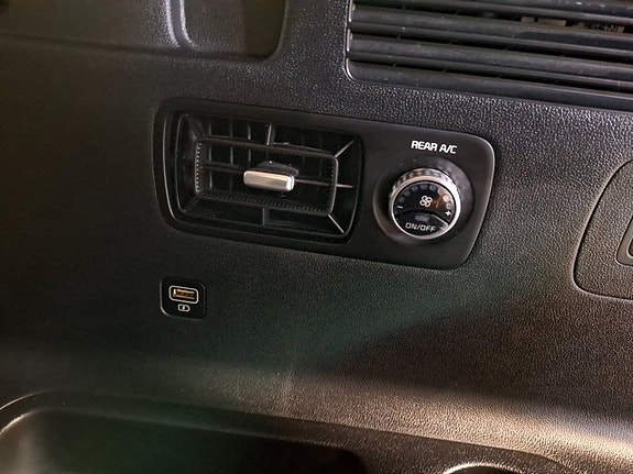 Kia Sorento 21 of 23