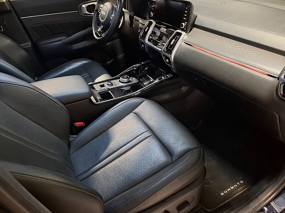 Kia Sorento 15 of 23