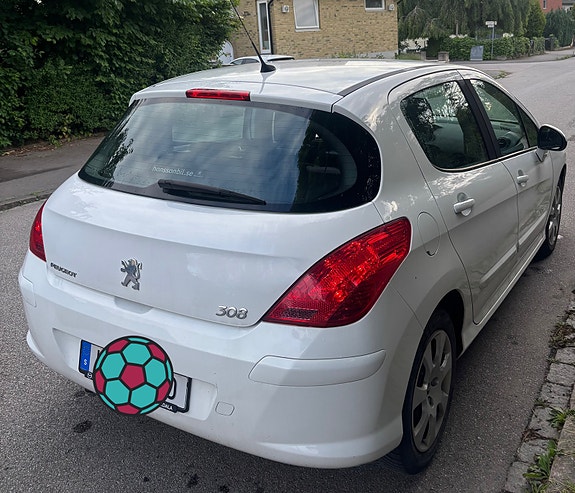Peugeot 308 3 of 4