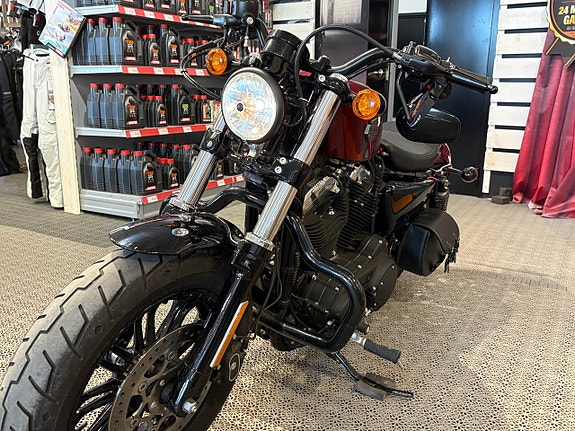 Harley-Davidson FORTY-EIGHT *Screamin' Eagle* 10 of 16