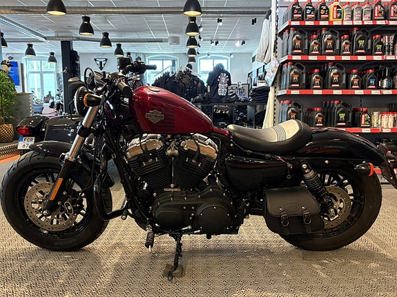 Harley-Davidson FORTY-EIGHT *Screamin' Eagle* 9 of 16