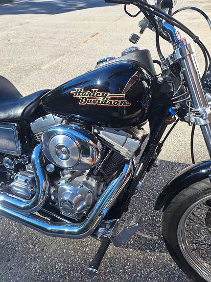 Harley-Davidson Super Glide 3 of 4