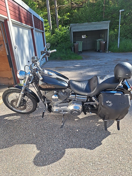 Harley-Davidson Super Glide 2 of 4