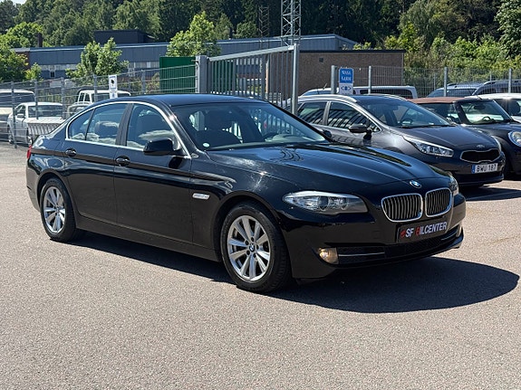 BMW 520d 3 of 5