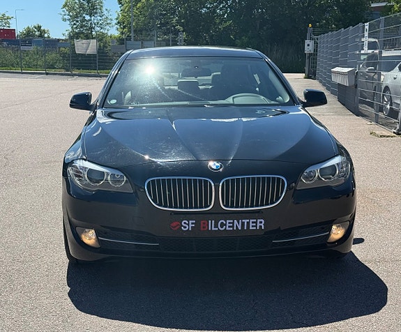 BMW 520d 4 of 5