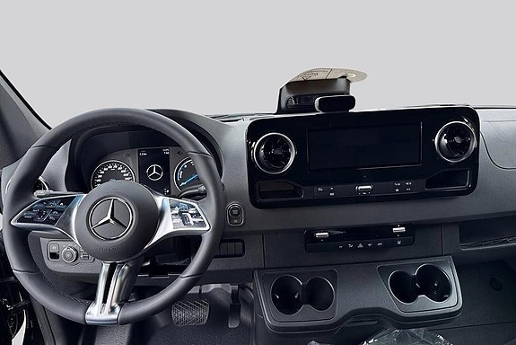 Mercedes-Benz eSprinter 420 7 of 14
