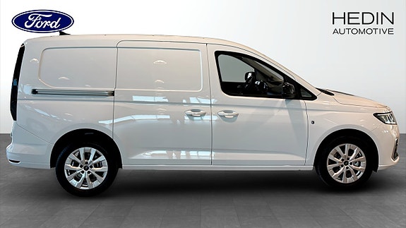 Ford Transit Connect 6 of 9