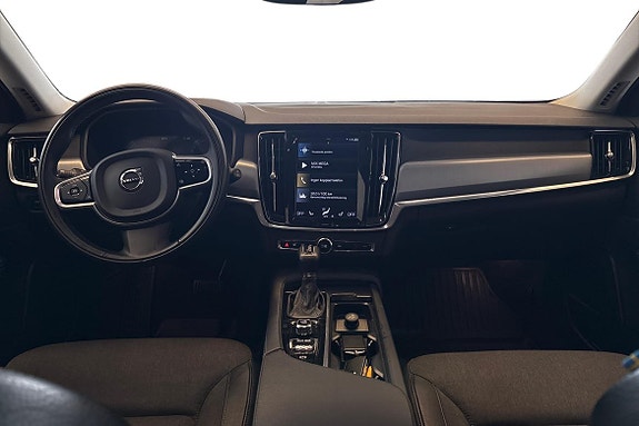 Volvo V90 Cross Country 9 of 21