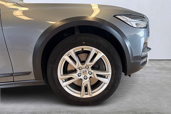 Volvo V90 Cross Country 14 of 21