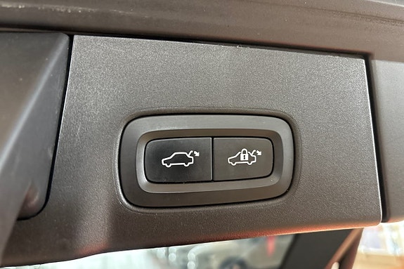 Volvo V90 Cross Country 17 of 21