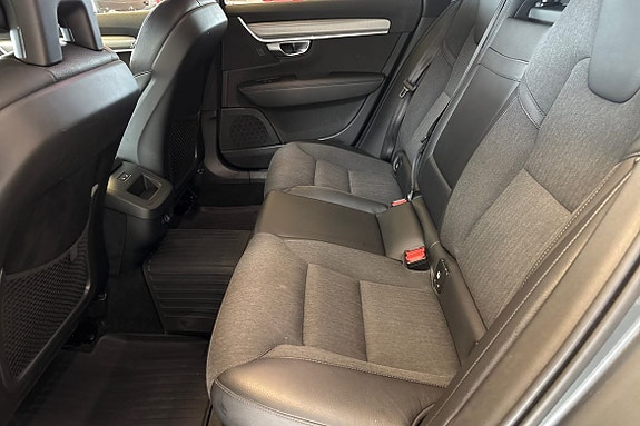 Volvo V90 Cross Country 12 of 21