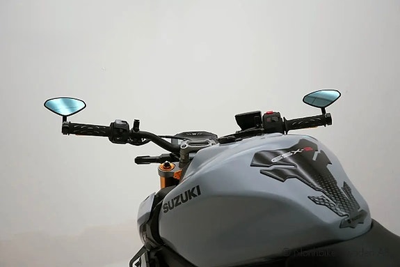 Suzuki GSX-S1000 5 of 8