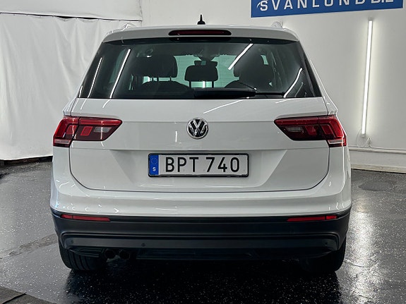 Volkswagen Tiguan 4 of 19