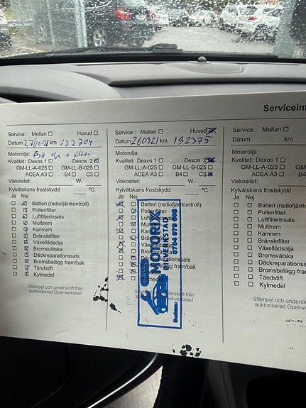 Opel Astra 16 of 17