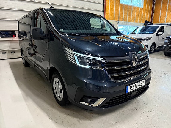 Renault Trafic 6 of 11