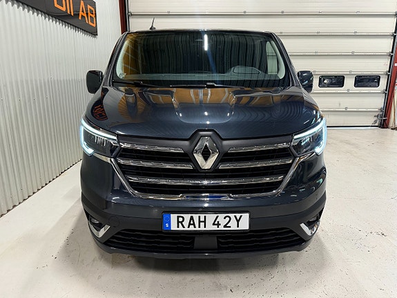 Renault Trafic 5 of 11