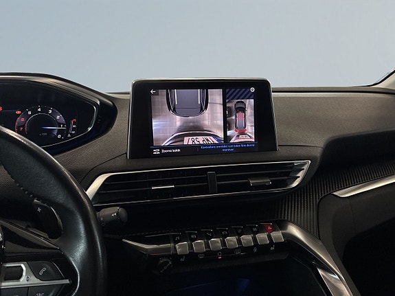 Peugeot 5008 11 of 18