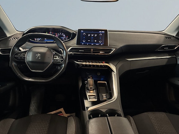 Peugeot 5008 8 of 18