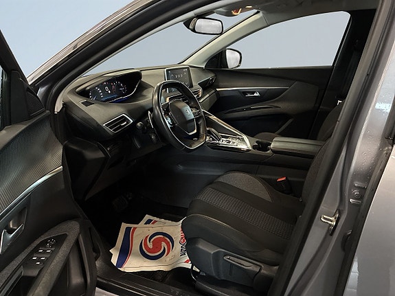 Peugeot 5008 7 of 18