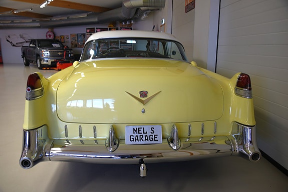 Cadillac Coupé DeVille 7 of 30