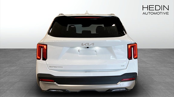 Kia Sorento 7 of 12