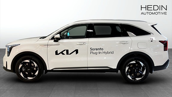 Kia Sorento 6 of 12