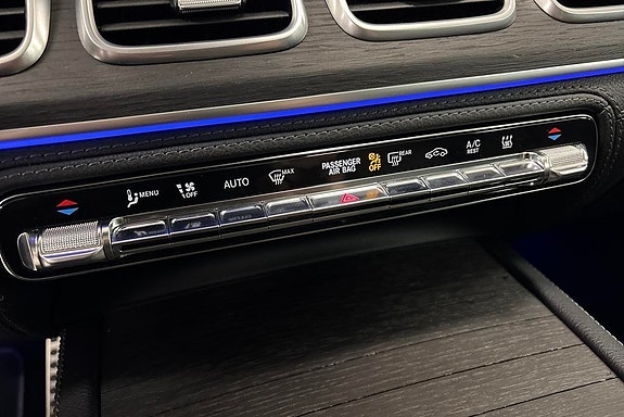 Mercedes-Benz GLS400 d 13 of 24