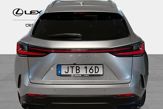 Lexus NX450h+ 5 of 11