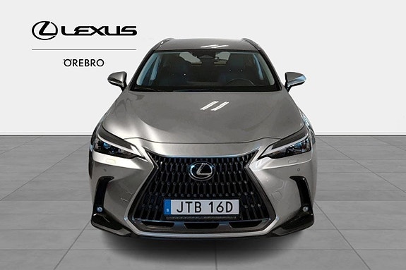 Lexus NX450h+ 2 of 11
