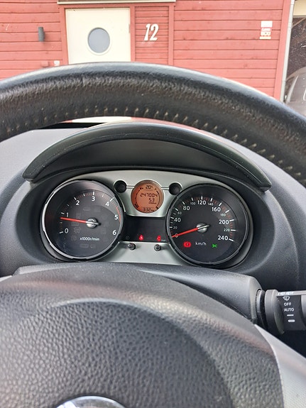 Nissan Qashqai 2 of 5