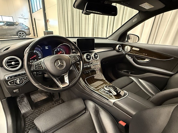 Mercedes-Benz GLC220 d 10 of 16