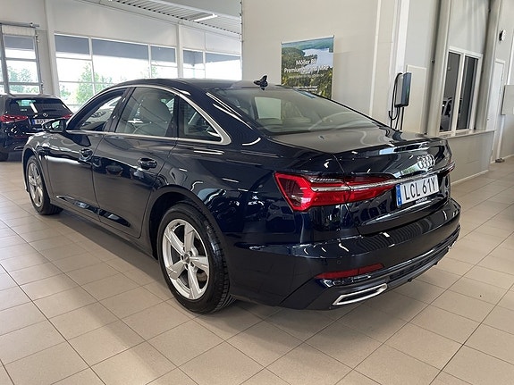 Audi A6 4 of 5