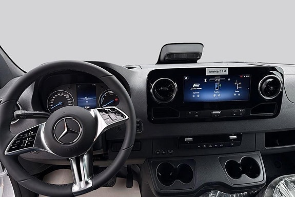 Mercedes-Benz eSprinter 420 7 of 14