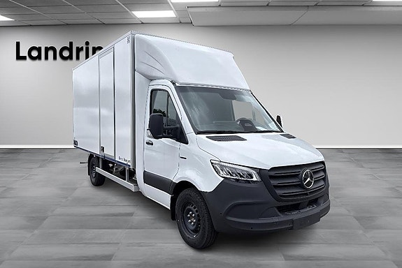 Mercedes-Benz eSprinter 420 3 of 14
