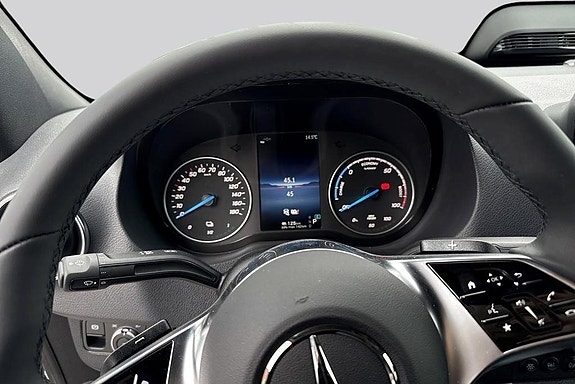 Mercedes-Benz eSprinter 420 10 of 14