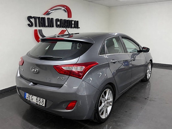Hyundai i30 3 of 5
